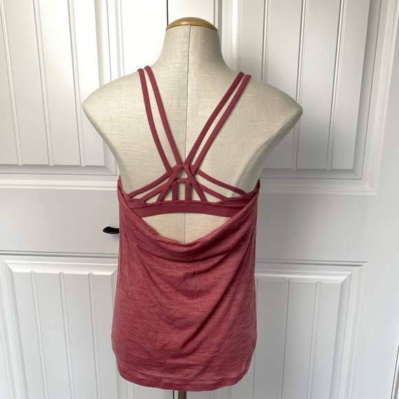 🍁50% Off Sale 🍁 Lululemon Moment To Movement 2-In-1 Tank - Picture 8 of 12